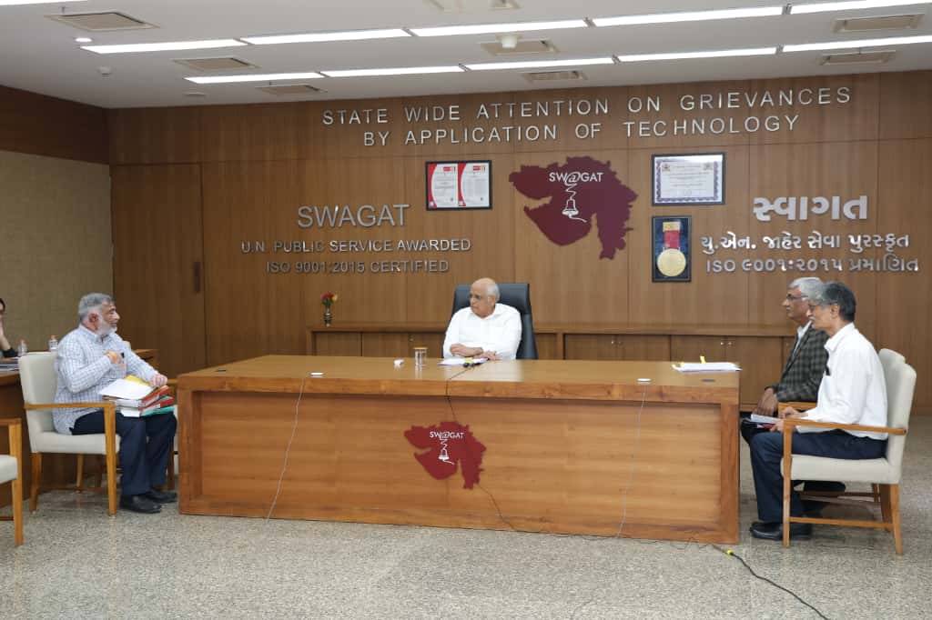 InfoGujarat's tweet image. રાજ્યકક્ષાનો સ્વાગત ઓનલાઈન જનફરિયાદ નિવારણ કાર્યક્રમ...

મુખ્યમંત્રી શ્રી ભૂપેન્દ્રભાઈ પટેલે ગાંધીનગર ખાતે નાગરિકોની રજૂઆતો સાંભળી સંબંધિત અધિકારીઓને જનસમસ્યાઓના સુચારુ અને ત્વરિત નિવારણ માટે જરૂર જણાય ત્યાં સ્થળ મુલાકાત લઈને યોગ્ય કાર્યવાહી કરવા નિર્દેશ આપ્યા...

સ્થાનિક કક્ષાએ…