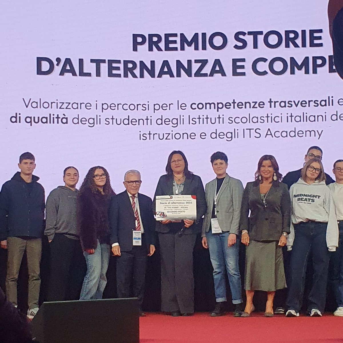 acerbosocial's tweet image. Eco-turismo e rinascita dei borghi: la 5B TUR protagonista! 🏔️
Sviluppate competenze #GreenComp e #DigComp per l&apos;innovazione in #Abruzzo.
Un grazie a Endas Abruzzo e alla tutor Francesca Gallorini per la preziosa co-progettazione. 🤝
#Scuola #pescara #fsl #TitoAcerbo