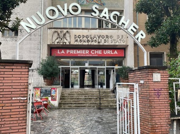 AlekosPrete's tweet photo. «La premier che urla. Un film di Crispino Zazza». Nanni Moretti colpisce ancora. https://t.co/zcsfbmeeUw