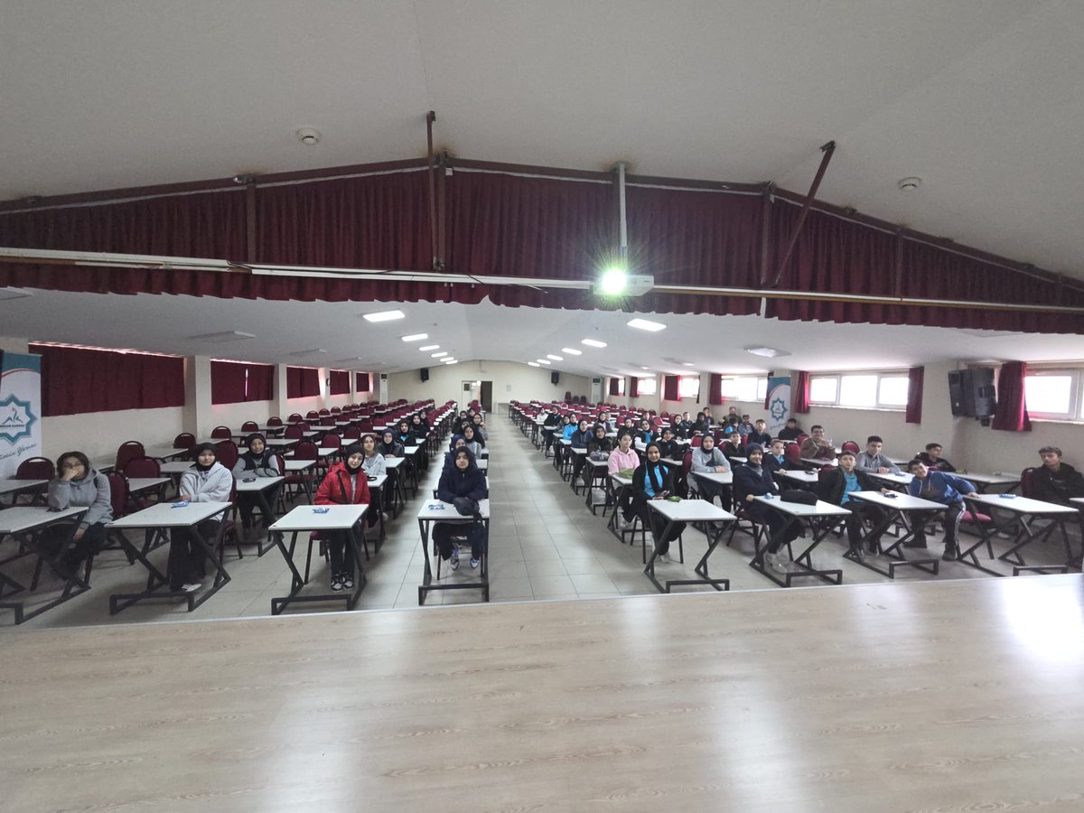 Sönmez İmam Hatip Ortaokulu 8. sınıf öğrencileri okulumuzu ziyaret ettiler. Okul rehberlik servisimiz okulun fiziki imkanları, akademik, sosyal ve kültürel faaliyetleri hakkında bilgi verdi.

<a href="/Osmangazi_MEM/">Osmangazi İlçe Milli Eğitim Müdürlüğü</a>
<a href="/bursailmem16/">Bursa İl Millî Eğitim Müdürlüğü</a>
<a href="/MetinSEZER_16/">Metin SEZER</a>
<a href="/drahmetisleyen/">Ahmet İşleyen</a>
<a href="/meb_dinogretimi/">MEB Din Öğretimi Genel Müdürlüğü</a>
<a href="/tcmeb/">Millî Eğitim Bakanlığı</a>