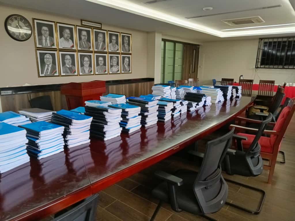 bkabumba's tweet image. All set for tomorrow, when over 40 students will be defending their Master of Laws (LLM) dissertations at @MakerereLaw 

#AsWeBuildForTheFuture 🙏