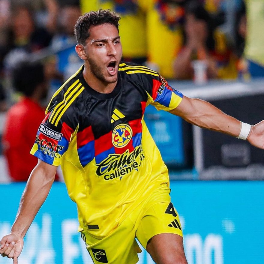 ResacaAmerica's tweet image. 🚨¡ÚLTIMO MOMENTO!🚨

Sebastián Cáceres presentó molestias musculares con la Selección Uruguaya. 😤

El defensor sintió molestias previo al duelo vs México; Fue evaluado, y se confirmó la lesión. Por lo que volvió a la CDMX. 🏥

¿Opiniones? 🤔

📰 vía: @RodrigoRomano76