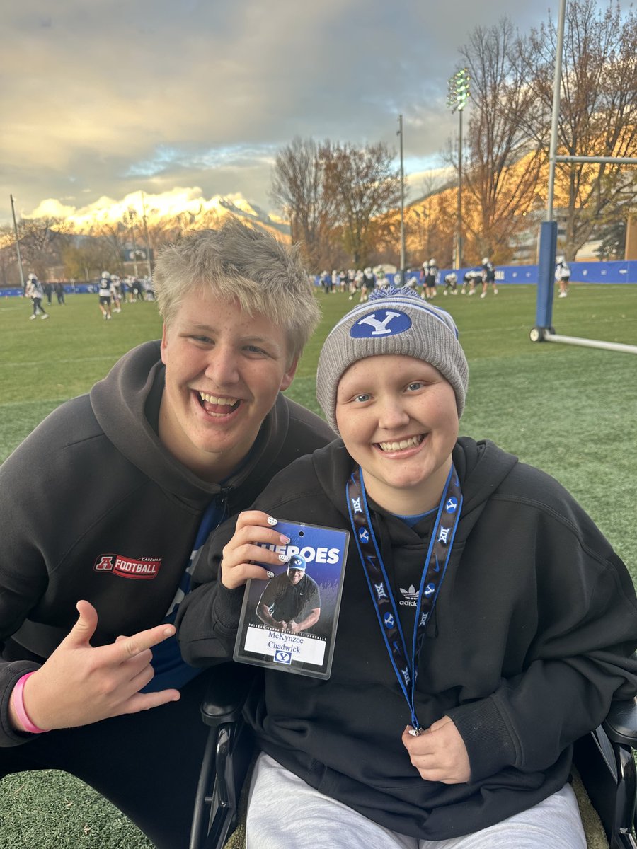 Jax_Chadwick's tweet image. Football is big, but life is bigger fellas. My sister is the real warrior, and we’re going to beat this together! Thank you to everyone praying and showing love. Grateful for my Cougar O-Line brothers for having our back. #CancerStrong #MckynzeesArmy #truebluehero…