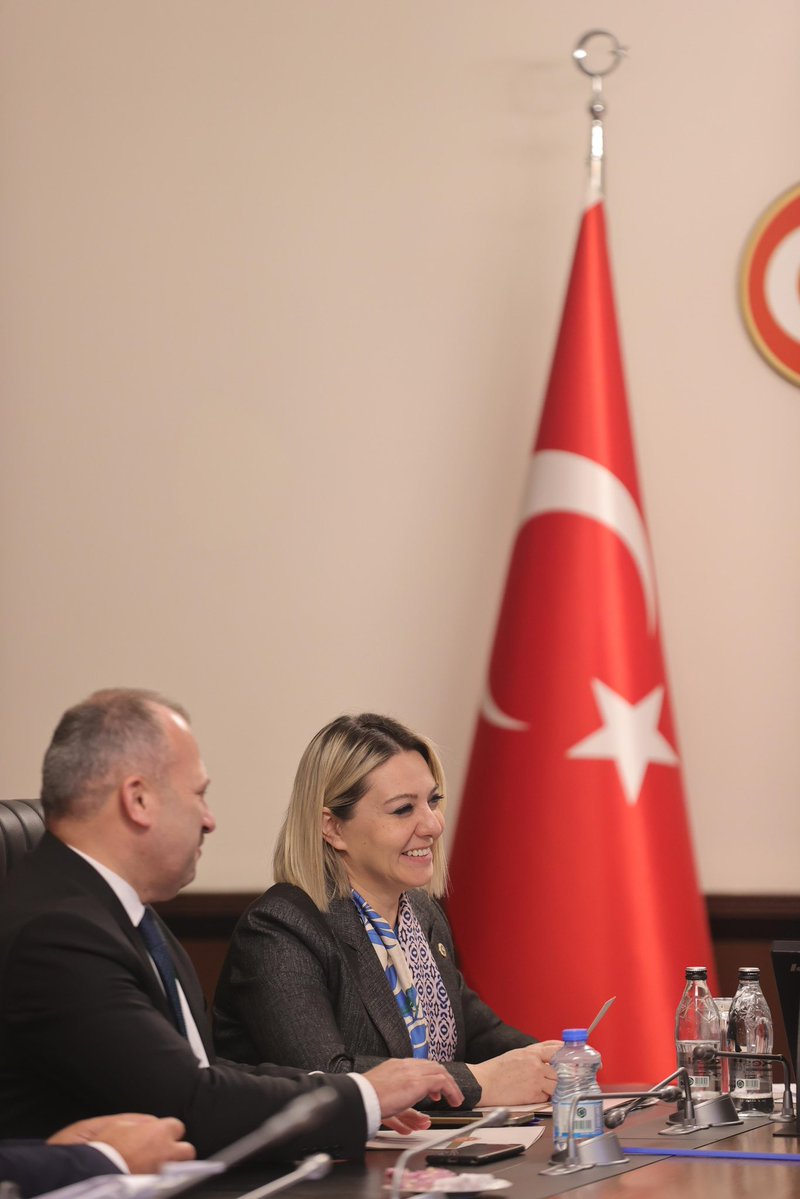 serap_ekmekci's tweet image. Gençlik ve Spor Bakanımız Sayın @OA_BAK ile Devrekani, İnebolu , Pınarbaşı belediye başkanları , ilçe başkanlarımız, Daday ve Cide İlçe başkanlarımız ve teşkilat mensuplarımız ile verimli bir toplantı gerçekleştirdik…

Merkez ve ilçelerimizin ihtiyaçlarını tek tek aktardık.…