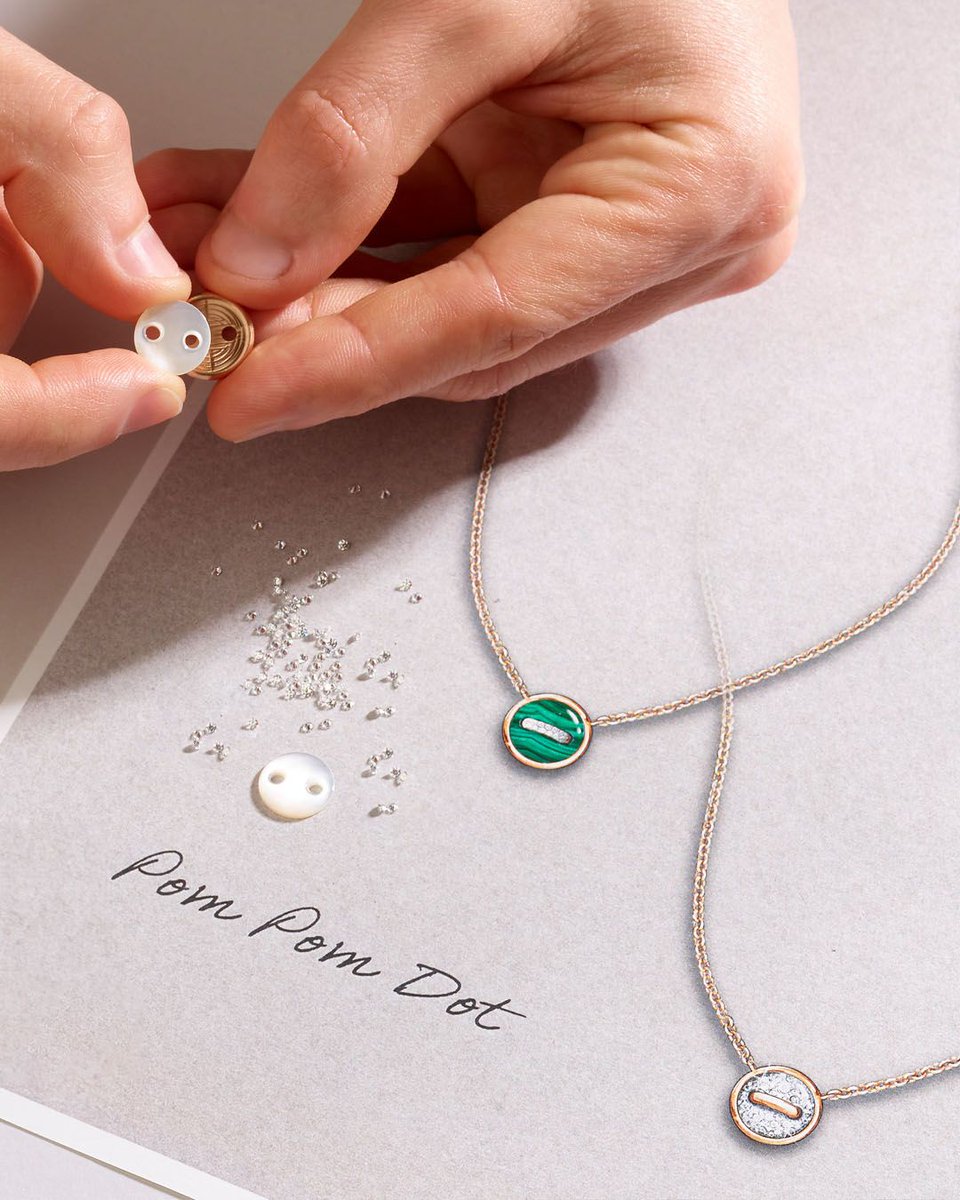 Rotap's tweet image. The art of the button. Rounded, refined, perfected.
-Pomellato's goldsmiths shape each rose gold disc into a wearable emblem of protection.
#Pomellato #PomPomDot