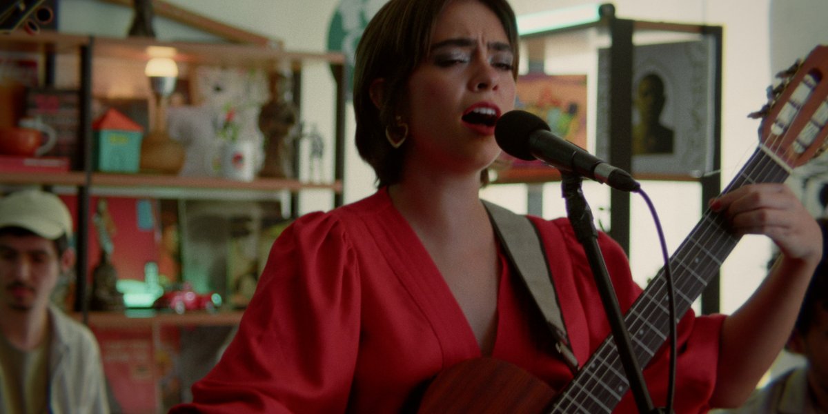 _lucas012_'s tweet photo. Muita gente não curtiu a iluminação e a masterização do tiny desk brasil. Com todo respeito, convido vocês a conferirem a qualidade do trampo do feat. saci. 

Sem falar na linda curadoria de artistas independentes. https://t.co/qOr35DZsyI