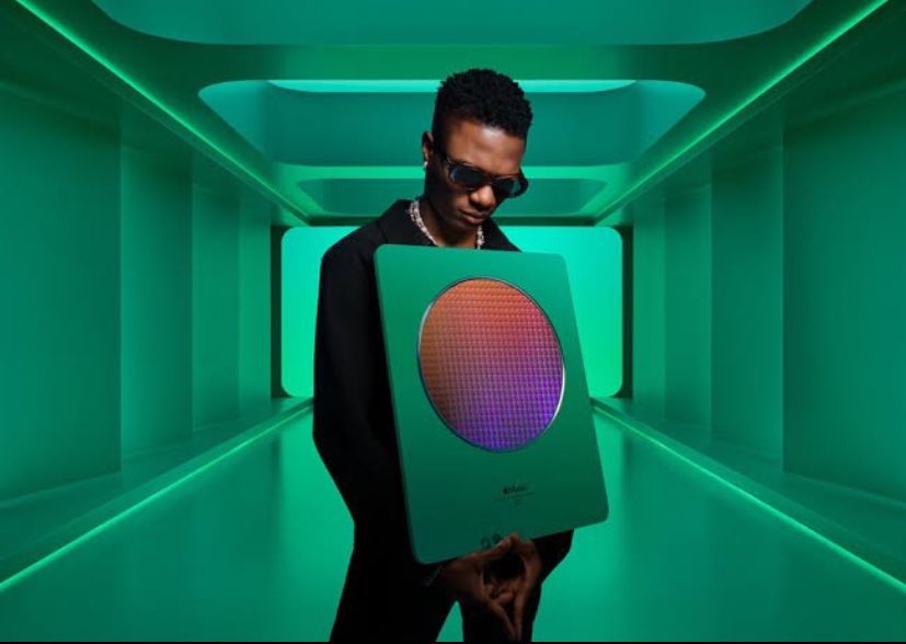 prozo4wiz's tweet image. Wizkid is the only African artist with an Apple Music award ❤️🦅