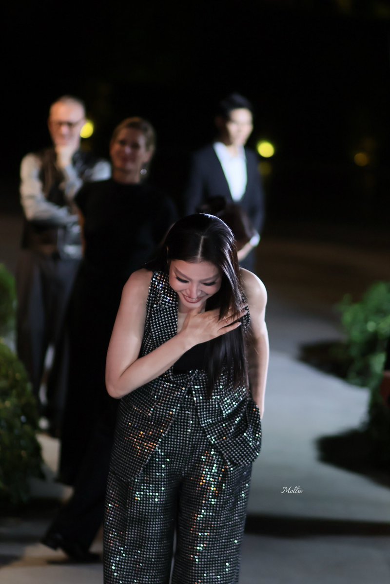 FamFayo_ArgOfc's tweet image. I Love her! She&apos;s authentic 

FAYE SHINE IN ARMANI
#GiorgioArmanixFaye