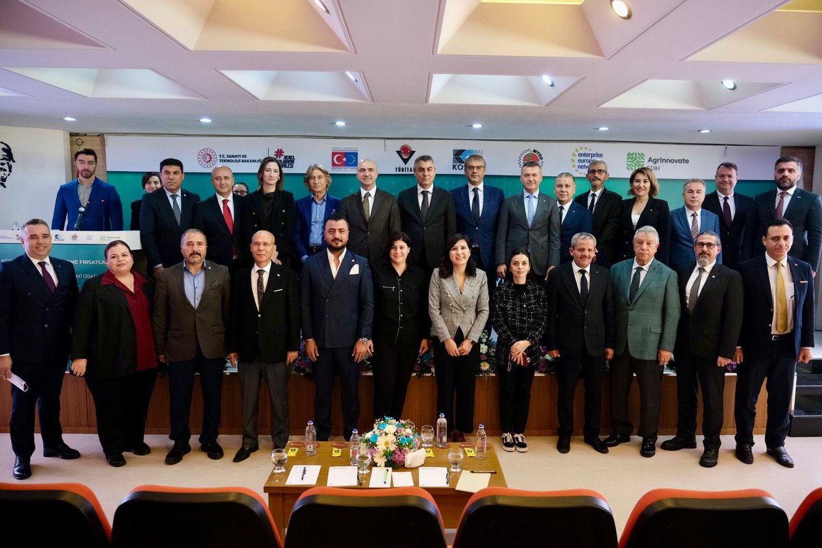 Sanayicilerimizle Mersin’de buluştuk! 📍

👥 Mersin Ticaret ve Sanayi Odası ev sahipliğinde gerçekleşen KOBİ’ler İçin Dijitalleşme Fırsatları Bilgilendirme Toplantısı’na, <a href="/MersinValiligi/">Mersin Valiliği</a> Valimiz Atilla Toros, <a href="/Kosgeb/">KOSGEB</a> Başkanı Ahmet Serdar İbrahimcioğlu, <a href="/mersintso/">Mersin TSO</a> Yönetim Kurulu