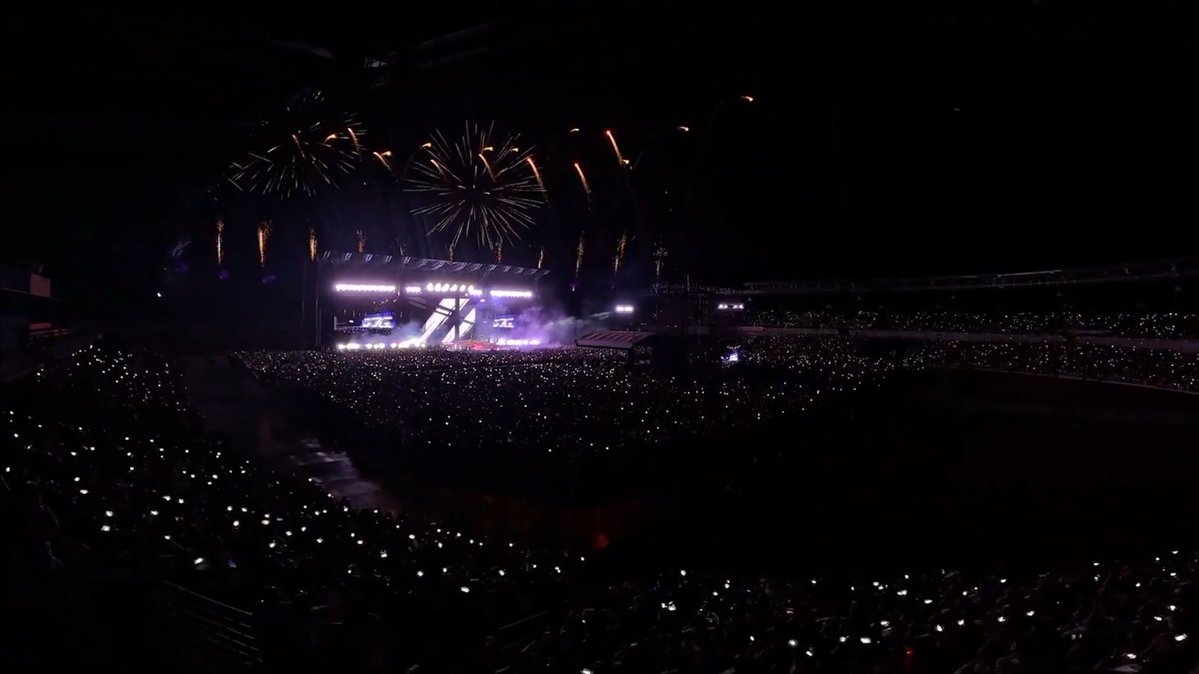 RIKIROYALTY's tweet image. i still remember the things happened during FATE in New Clark City...the whole pre-concert experience was really horrible for us attendees. but looking back at it now, with how the concert proper was memorable for the boys, that it became their first ever Southeast Asia stadium…