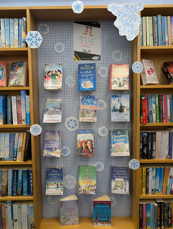 DurhamLibraries's tweet image. It&apos;s a (Winter) Wonderland of books at Sedgefield Library! Check out their seasonal displays... there&apos;s something for all ages!