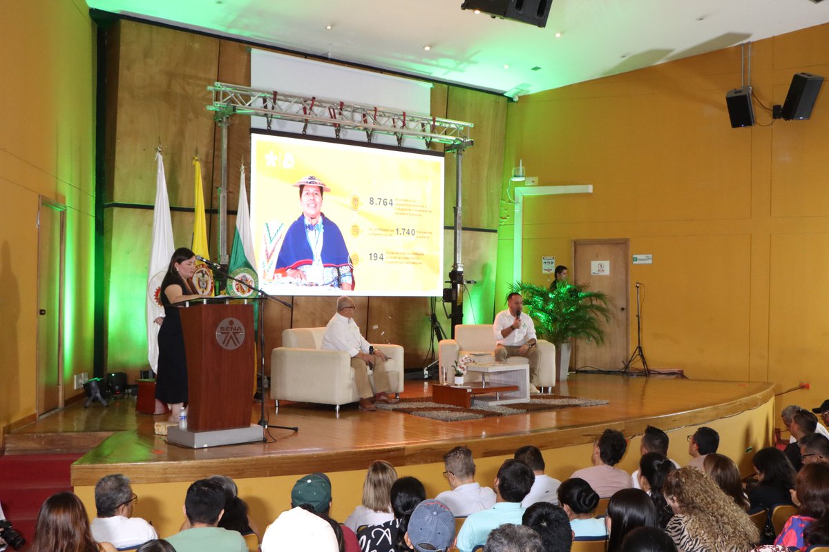 senahuila's tweet image. #SENARindeCuentas2025 | 📸 Así se vivió nuestra Audiencia Pública de Rendición de Cuentas, un espacio de diálogo con la ciudadanía para presentar los avances del #SENAHuila donde compartimos resultados que impulsan formación, empleo, emprendimiento e innovación.💚