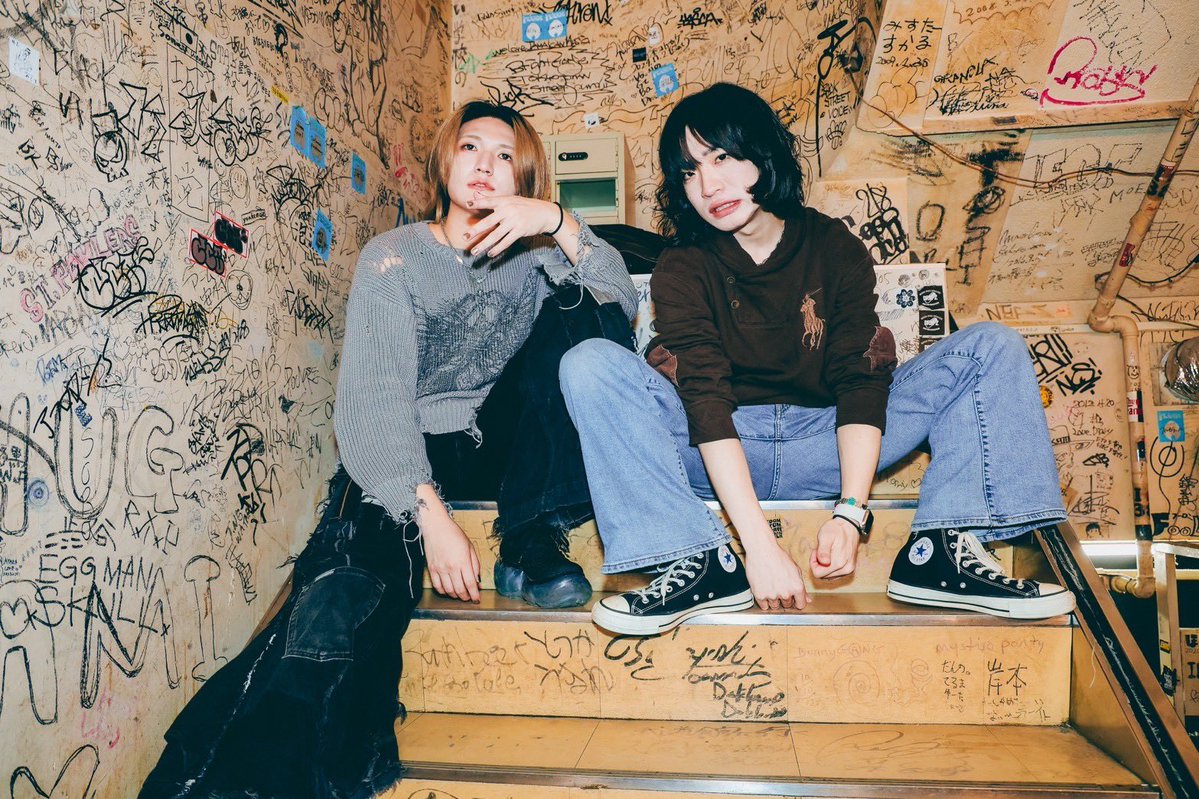 asunopolaris's tweet image. 2025.11.19(水)

アスノポラリスpre.
2nd mini album「それじゃあ、また世紀末で」release event
『神様よりも信じていた』

たくさんのご来場ありがとうございました
これからもアスノポラリスをよろしくお願いします！

📸@wakaa_02