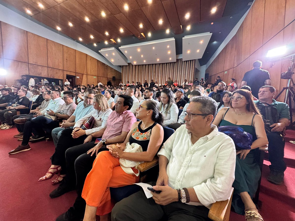 senahuila's tweet image. #SENARindeCuentas2025 | 📸 Así se vivió nuestra Audiencia Pública de Rendición de Cuentas, un espacio de diálogo con la ciudadanía para presentar los avances del #SENAHuila donde compartimos resultados que impulsan formación, empleo, emprendimiento e innovación.💚