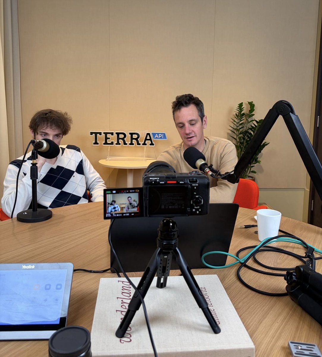 kyriakosel's tweet image. Media backstage