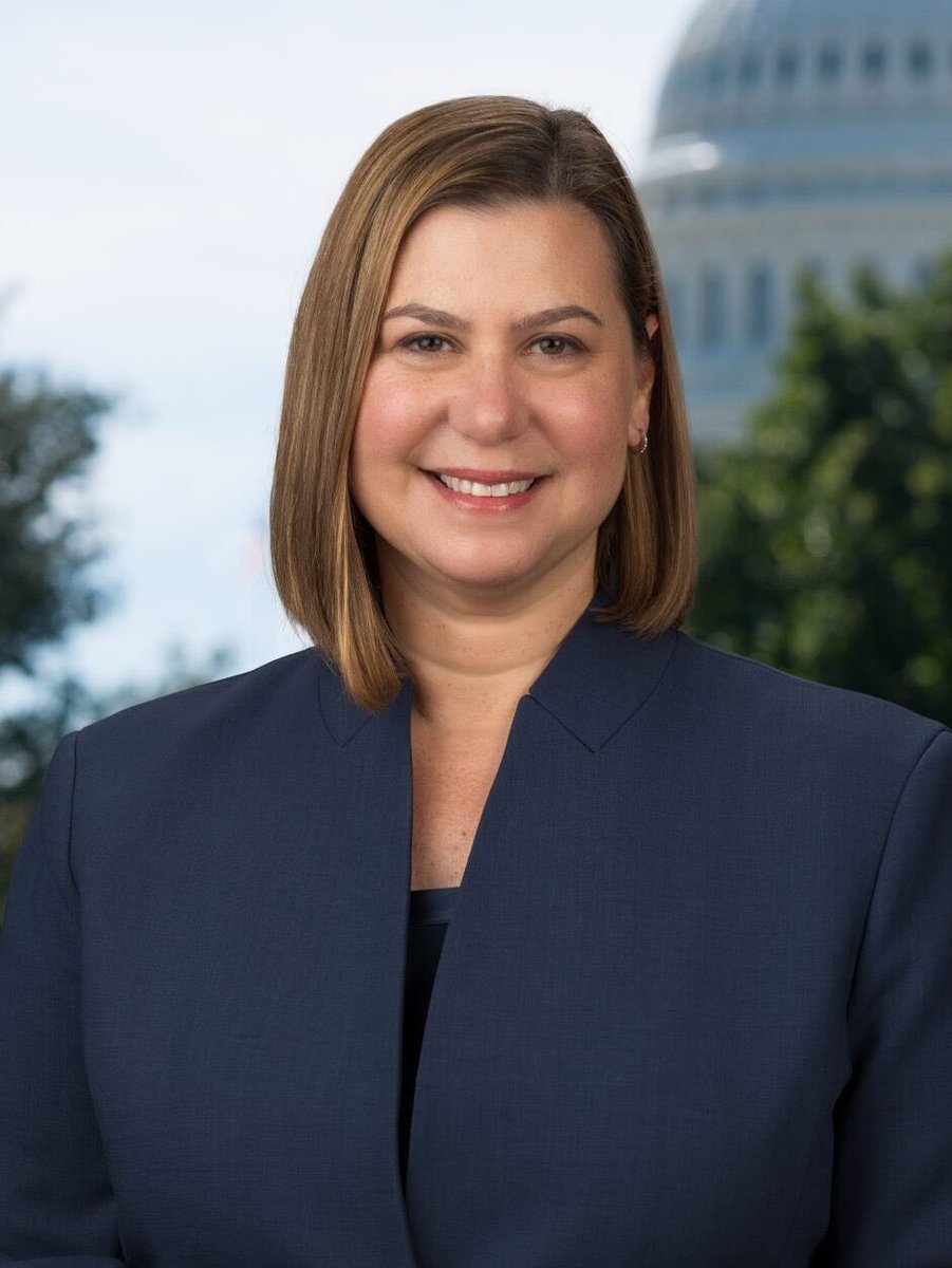 🚨NEW: Donald Trump has called for Senator Elissa Slotkin to be arrested and executed for encouraging the military to not follow illegal orders issued by Trump.

RETWEET if you stand with Senator Slotkin against Trump’s violent threats!