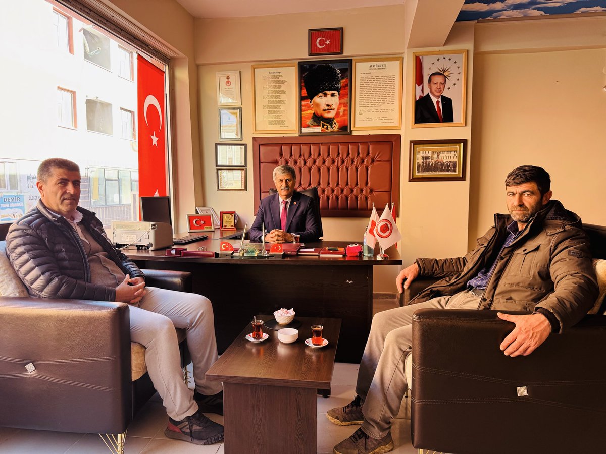 Çaldıran Şehit Ailleri ve Gaziler Derneğine hayırlı olsun ziyaretinde bulunduk.