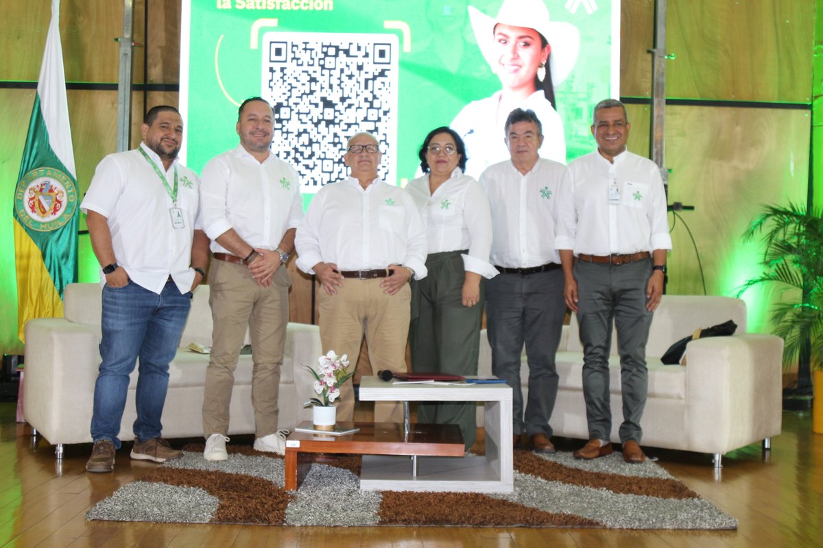 senahuila's tweet image. #SENARindeCuentas2025 | 📸 Así se vivió nuestra Audiencia Pública de Rendición de Cuentas, un espacio de diálogo con la ciudadanía para presentar los avances del #SENAHuila donde compartimos resultados que impulsan formación, empleo, emprendimiento e innovación.💚