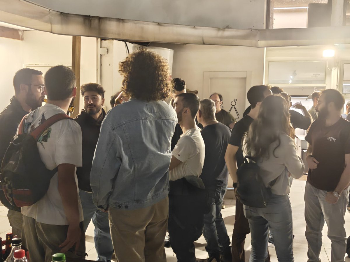 diversion_hq's tweet image. What a night!

We had an amazing time hosting the local game dev meetup at the Diversion offices - great talks, cold beers, and (of course) delicious pizza 🍕💙

Huge thanks to everyone who joined, See you at the next one 🙌

#GameDev #DevCommunity #Meetup #Networking…