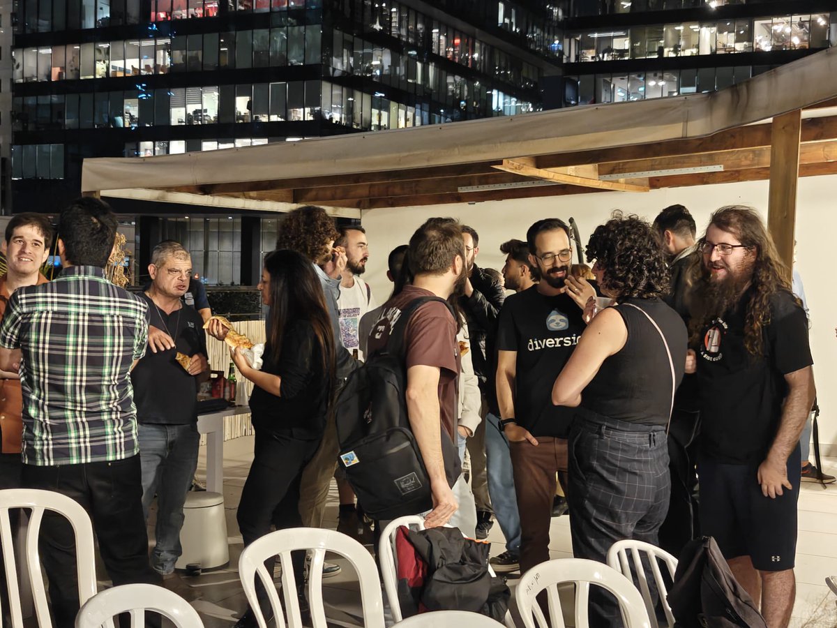 diversion_hq's tweet image. What a night!

We had an amazing time hosting the local game dev meetup at the Diversion offices - great talks, cold beers, and (of course) delicious pizza 🍕💙

Huge thanks to everyone who joined, See you at the next one 🙌

#GameDev #DevCommunity #Meetup #Networking…