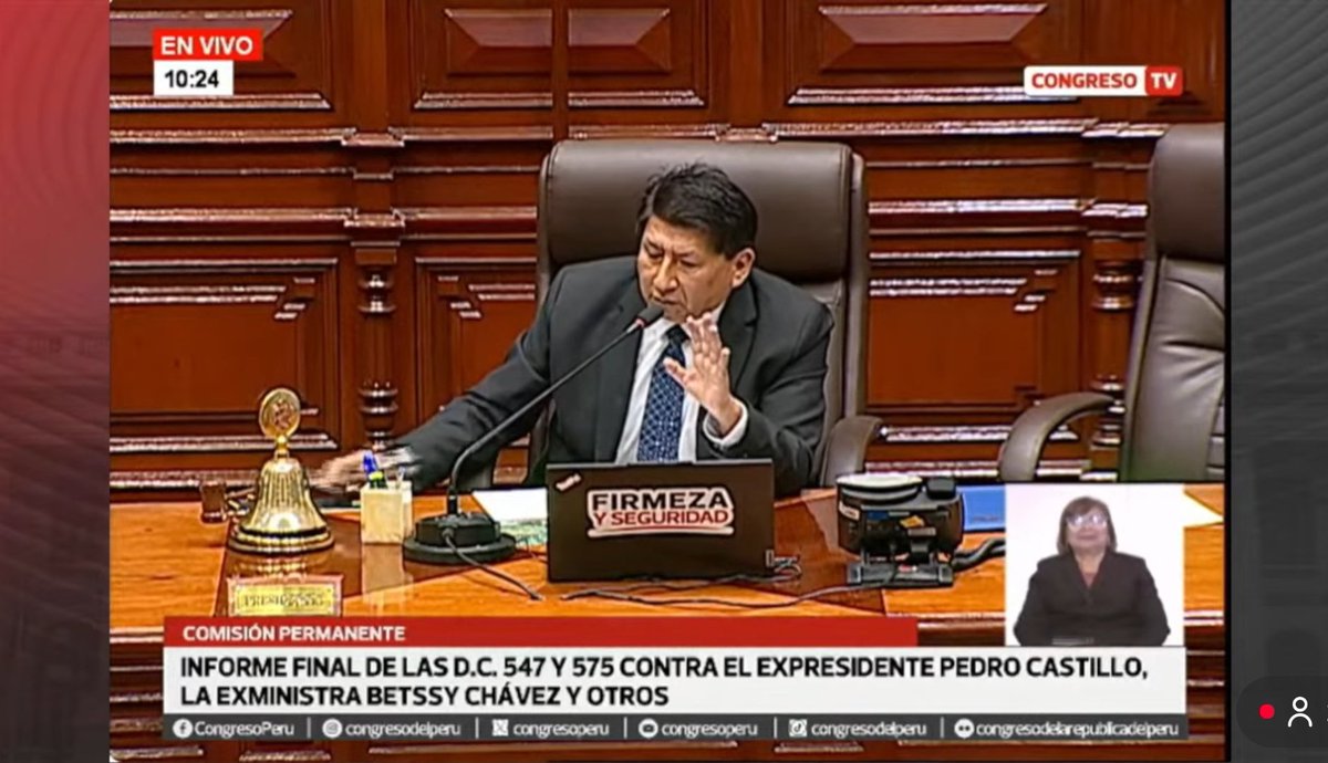 sergiosanabria4's tweet image. #CONGRESO Fujimorismo le advierte a Waldemar Cerron q presentarán una censura en su contra, por permitir q Raúl Noblecilla, quien defiende a Betssy Chávez, les diga: &quot;Corruptos, abajo el fujimorismo&quot;. Juarez a Cerrón: &quot;Cómo es posible soportar esos insultos. Ud merece la censura&quot;