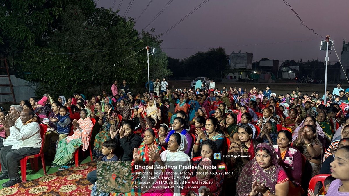 JSTomarAAP's tweet image. आम आदमी पार्टी द्वारा जारी मध्य प्रदेश जोड़ो अभियान के तहत वरिष्ठ पार्टी नेता डॉ रविकांत द्विवेदी द्वारा दुर्गा चौक न्यू ट्रांसपोर्ट नगर भोपाल में की गई जनसभा। 
गत दिनों शुरू हुए मध्य प्रदेश जोड़ो अभियान के तहत आयोजित सभाओं की श्रृंखला में ये थी प्रदेश में 62वीं जनसभा।…