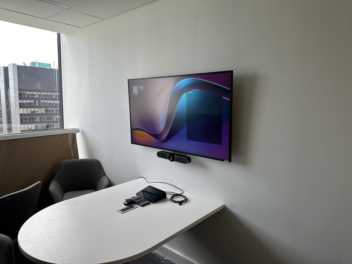 When choosing a company for your conferencing, digital signage &amp; messaging for your building, you want a trusted, reliable partner.

We've been working with multi-nationals &amp; global customers for years

See our recent case studies vangis.com/case-studies/