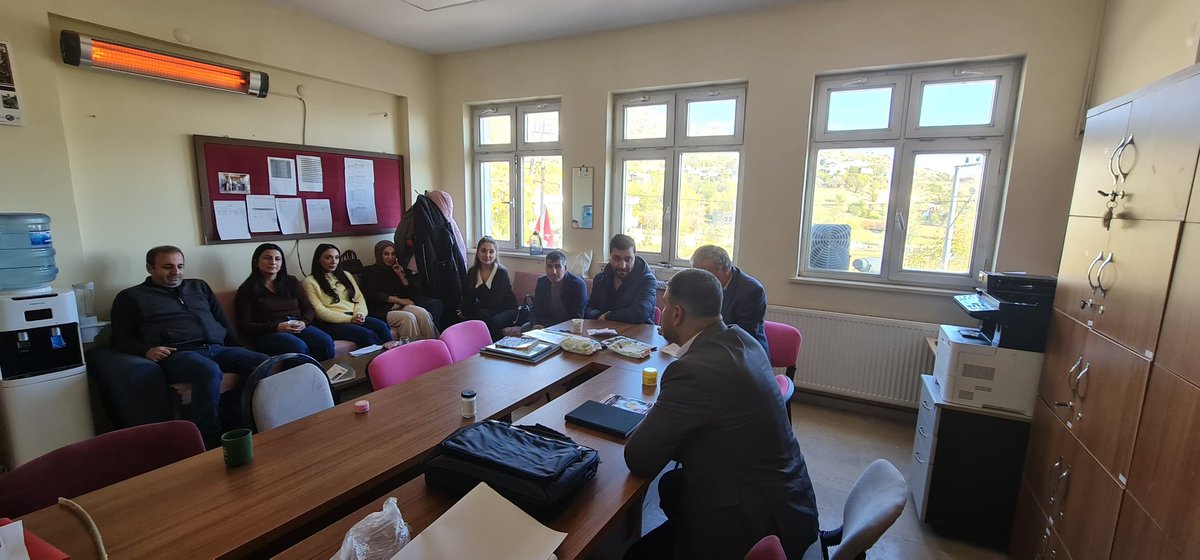 DİCLE İLÇE ZİYARETİMİZ (2)
📍Pekmezciler  ilk/Ortaokulu 
📍Döğer ilk/Ortaokulu
📍Arı İlk/Ortaokulu
📍Kocaalan YİBO
📍Acar ilkokulu'nu ziyaret ederek ,eğitim çalışanı arkadaşlarımızla  sendikal kazanımlar ve eğitimdeki güncel gelişmeler üzerine istişarelerde bulunduk.