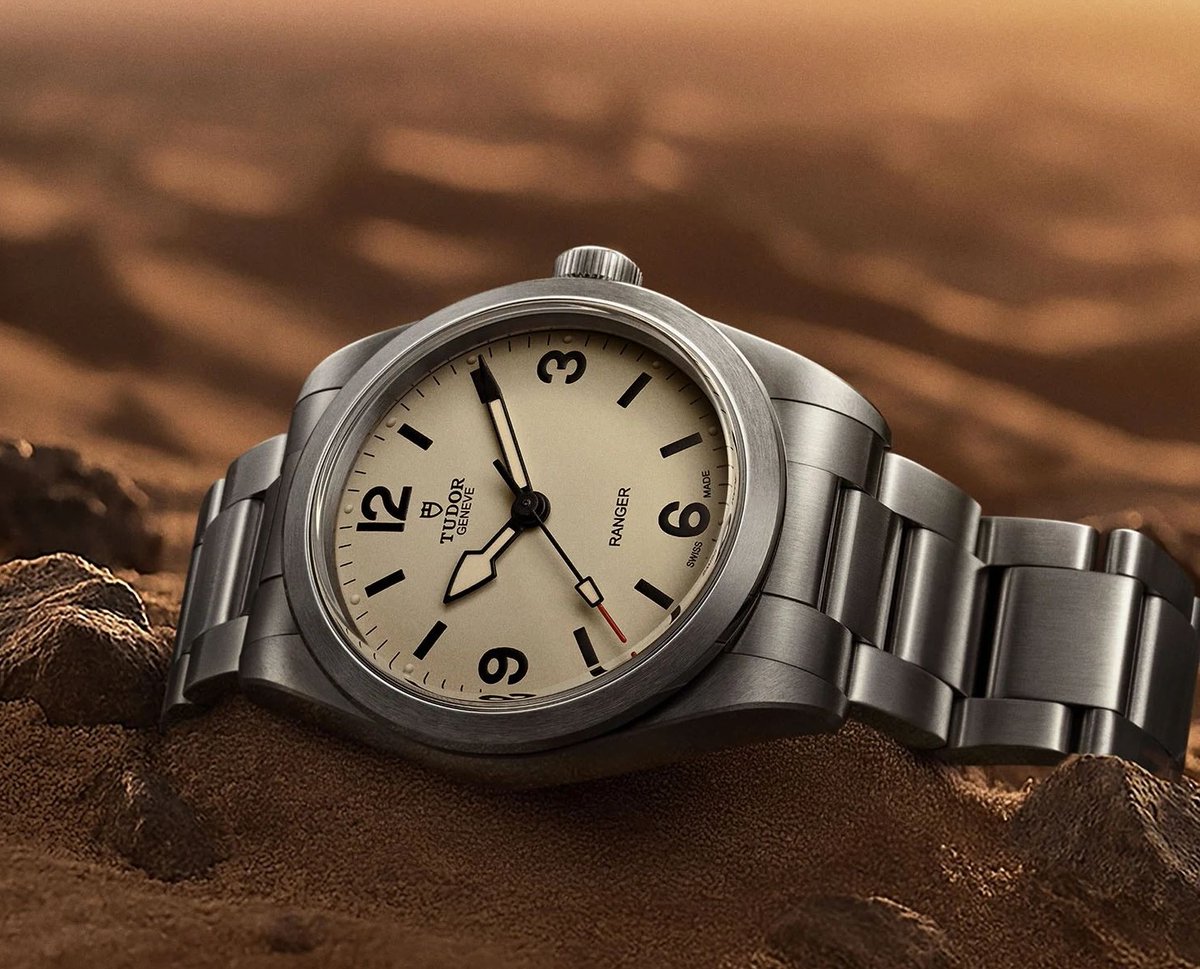 Element_iN_Time's tweet image. “Expedition Mode !!” ✈️

Tud0r ⌚️36 &amp;amp; 39mm
Ranger Dune 🏖️
Black or Beige Domed Dial
Available on Strap or Bracelet !!…🎉
elementintime.com/blogs/news/tud…