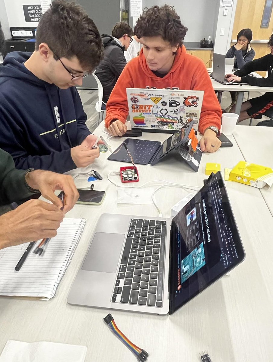 Bugcrowd's tweet image. A huge shoutout to RITSEC for hosting the first session of our two-part virtual HW Hackalong. Students received Raspberry Pis and Wi-Fi extenders to tear down and analyze, guided by Erik de Jong. 🧑‍🏫

⏳ Next up is session 2 on November 24. We’re excited to see how the work…