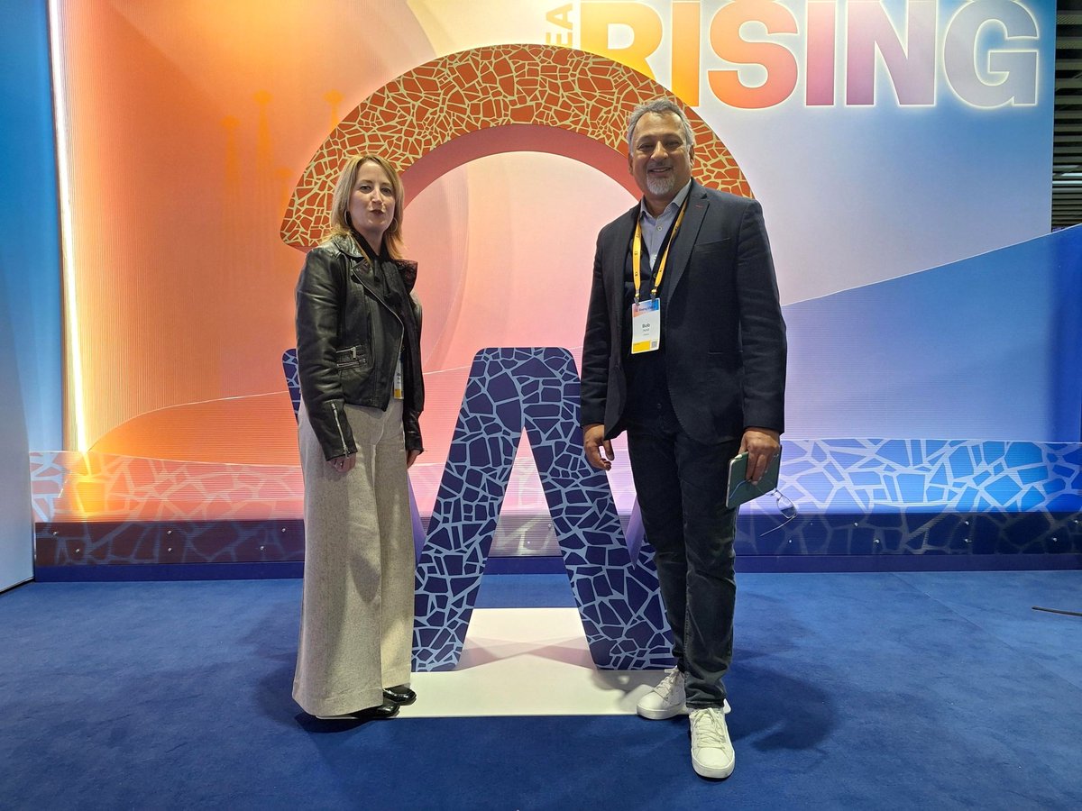 activpayroll tweet media