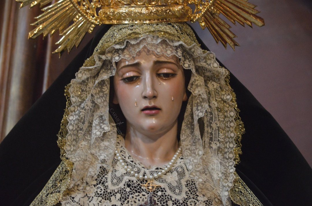 devocionprch_'s tweet image. Nuestra Señora de los Dolores en su amparo y Misericordia

#cofradiasmlg
