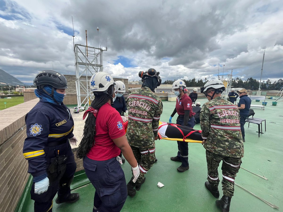 Soldados de la Brigada de Atención y Prevención de Desastres acompañaron el cumplimiento de los requerimientos por competencias establecidos en el campamento de la Universidad Militar Nueva Granada.

En la actividad participaron cerca de 82 integrantes de la Policía Nacional,