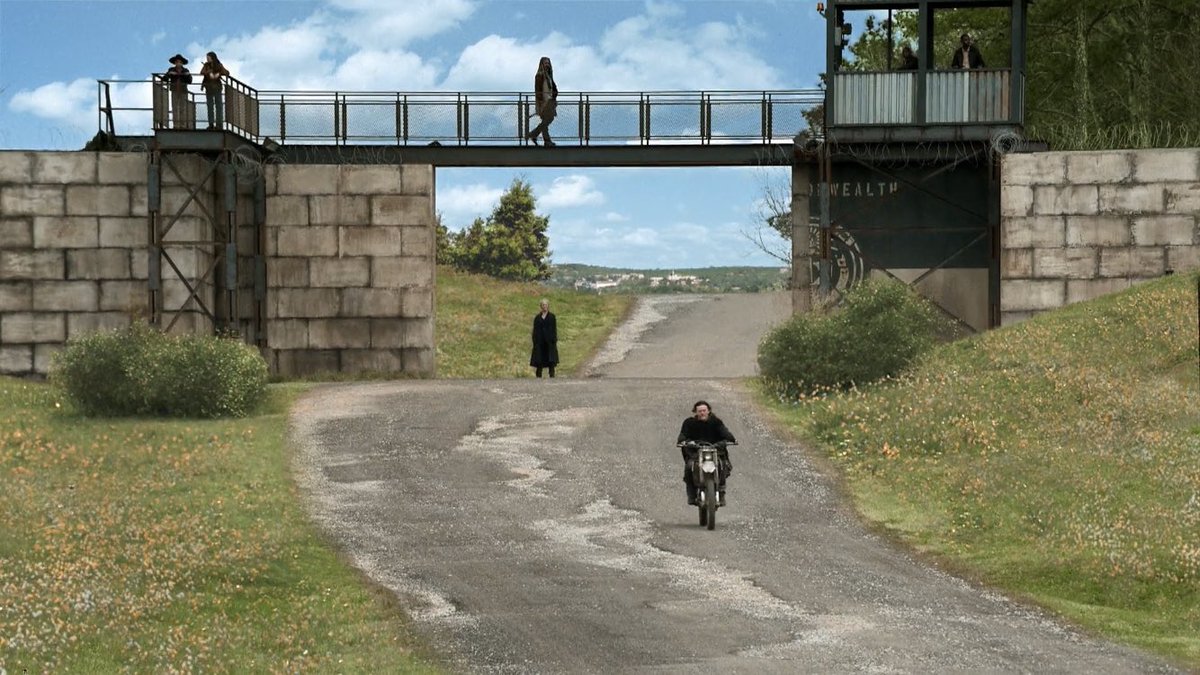 cbyrir's tweet image. twd ended 3 years ago today with "Rest in Peace"