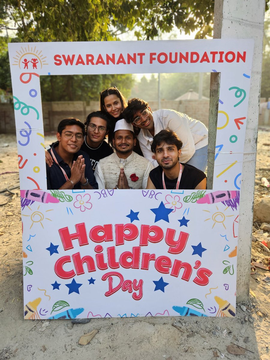 SwaranantOrg's tweet image. A fun-filled awareness session with &quot;Chacha Nehru&quot; himself! Listening, laughing, and learning - the perfect Children&apos;s Day blend

#ChildrensDayCelebration #ChachaNehru

#InteractiveLearning #NGOIndia

#ForTheChildren #NGOLife

#CommunityEngagement #YouthAwareness

#LearningFun