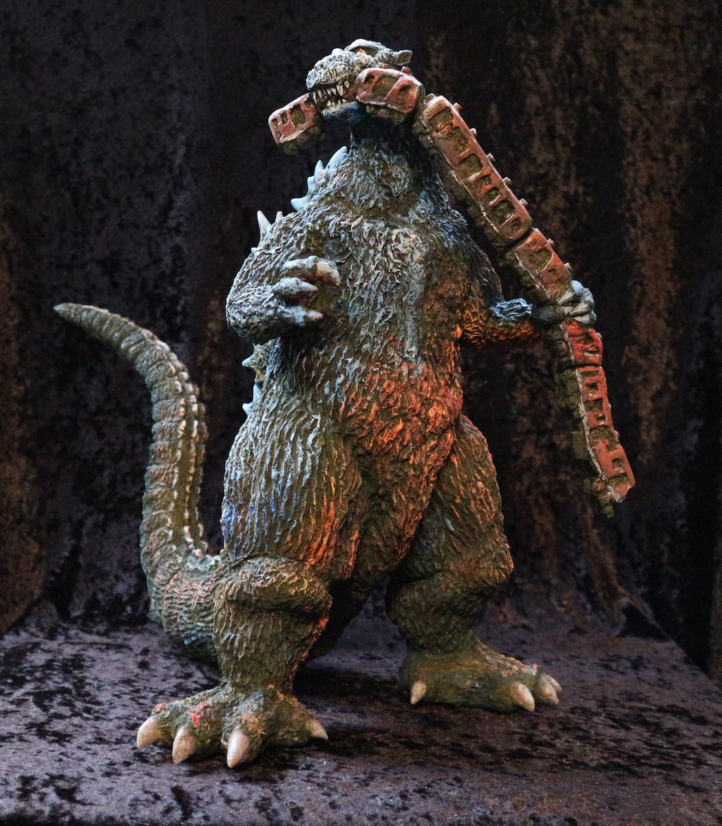 通販予定】 電車とゴジラ 組立式未塗装ガレージキット 詳細は後日