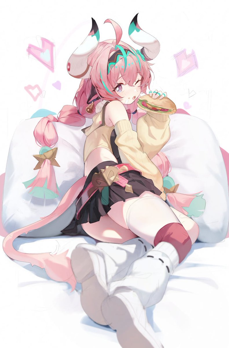 Momo!!! 🤍 tweet media