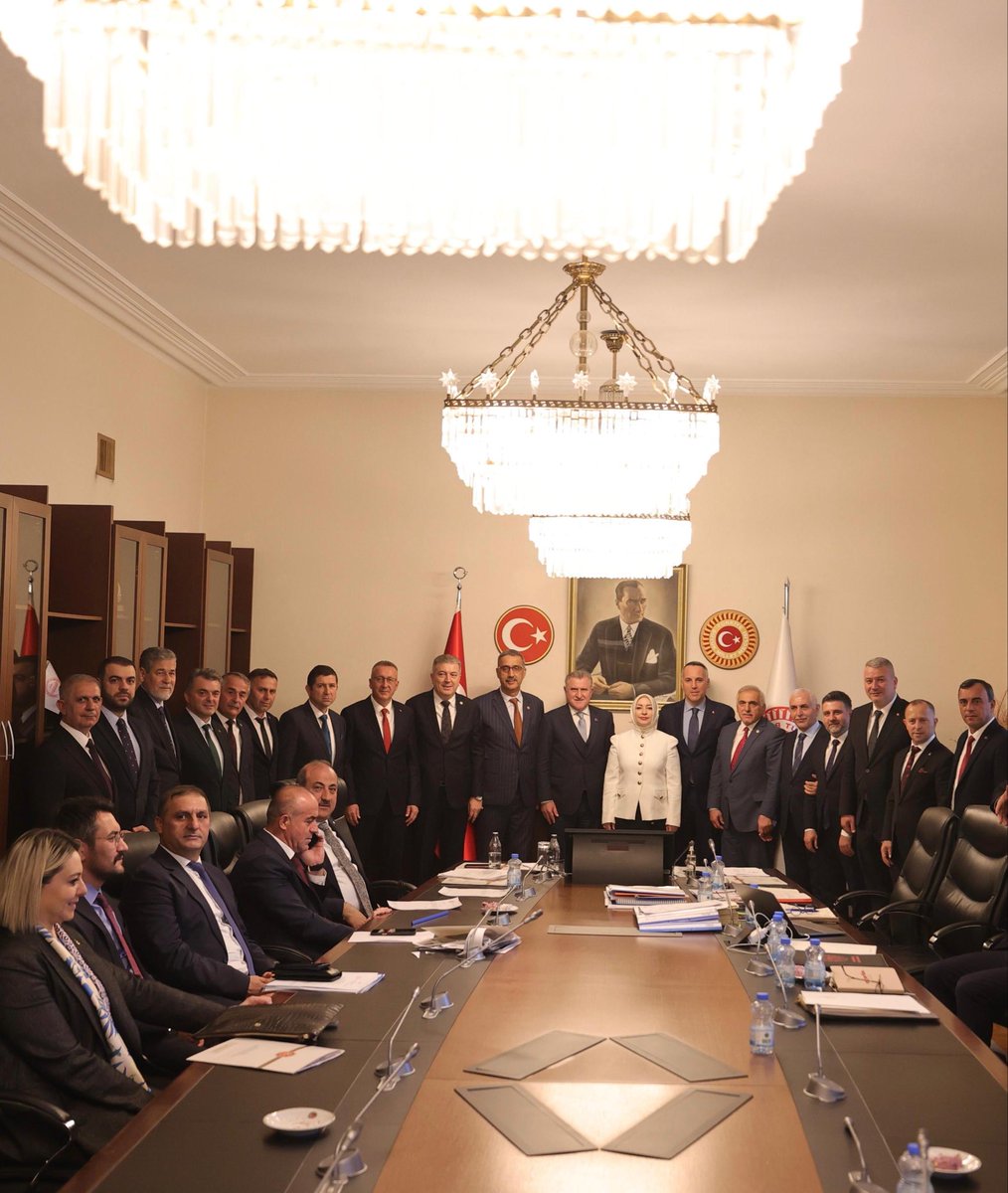 📍 TBMM

Kaynarca’mıza hayırlı olsun.

Bugün Gazi Meclisimizde; Milletvekillerimiz Sayın Lütfi Bayraktar, Sayın Çiğdem Erdoğan, Sayın Ali İnci, Sayın Ertuğrul Kocacık, İl Başkanımız Sayın Yunus Tever, Kocaali Belediye Başkanımız Turan Yüzücü, Karasu Belediye Başkanımız İshak