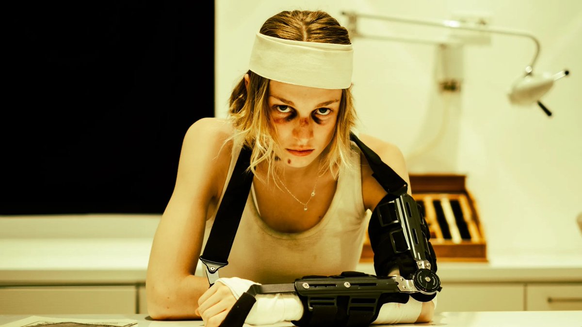 BDisgusting's tweet image. Hunter Schafer, Sophie Wilde, Emma Corrin &amp;amp; Havana Rose Liu will star in an untitled A24 horror movie from director Arkasha Stevenson (The First Omen). 

In the film, a bachelor party spirals into terror.