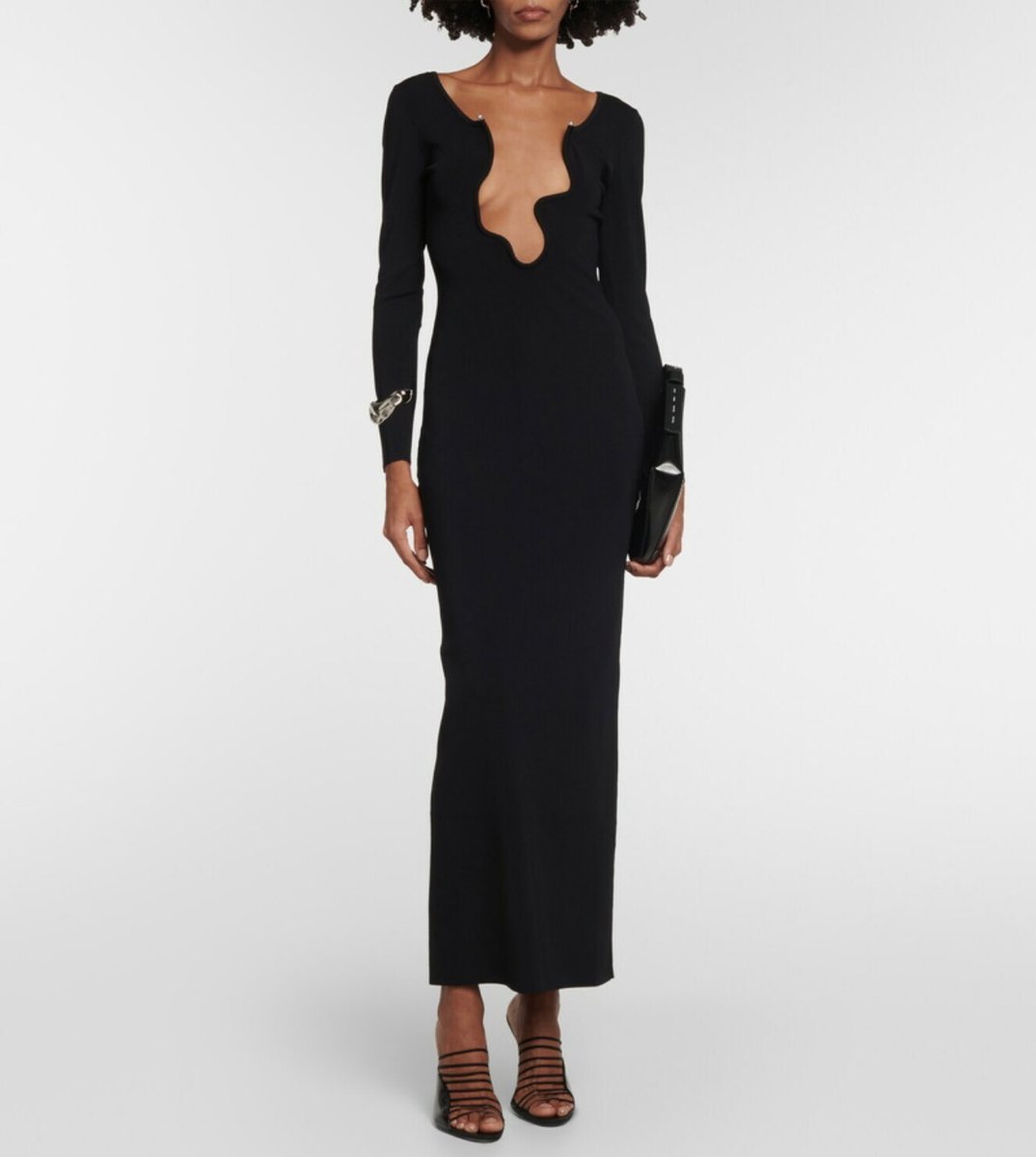 LouisPisano's tweet image. doing research because I’m writing about this but quite a few pieces from Normani’s Shein collection appear to be stolen from other designers like Christopher Esber, Peter Dundas, and Mugler.