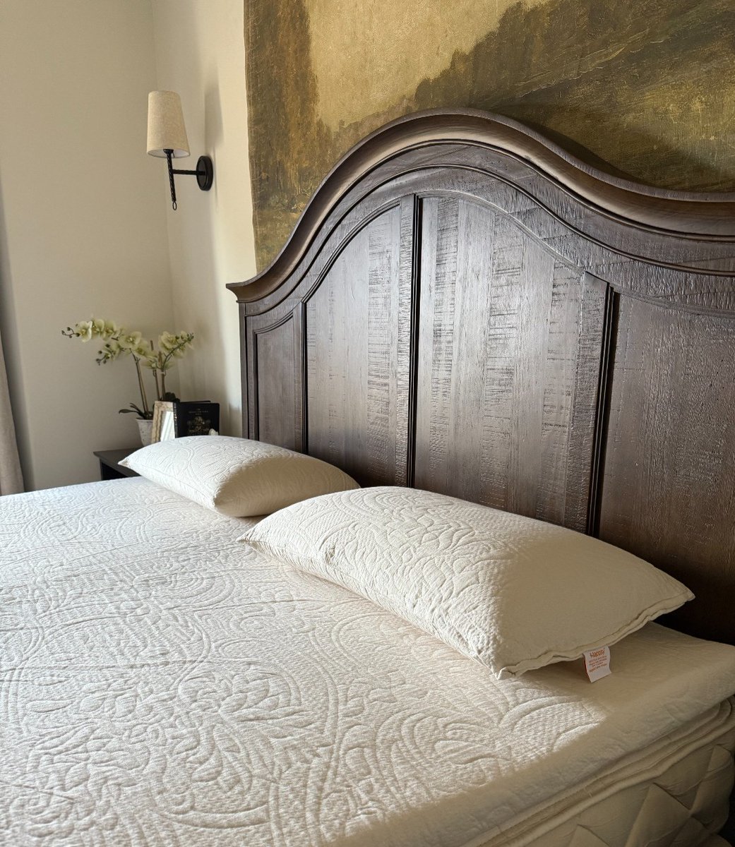 Your daily reminder that a healthier home starts right where you wake up – certified organic, naturally cozy and effortlessly beautiful.
happsy.com/sale
[📸IG: karissaathome ]
#MattressInABox #CertifiedOrganic #Comfort #NewMattress