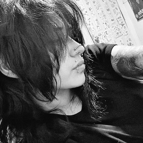 C0ffinlexiia's tweet photo. NANDO × CAITO ||  𝖘𝖆𝖈𝖗𝖎𝖋𝖎𝖈𝖎𝖔𝖘 🩸

Eles foram escolhidos para morrer, oferecidos como peças descartáveis em um jogo. Mas, no meio disso, surgiu entre eles uma ligação que nenhum dos dois pediu. https://t.co/BrMDPa11kM