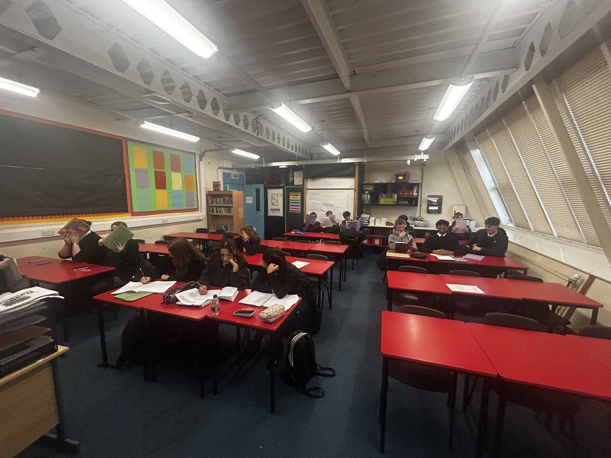 CNHS_EngModLang's tweet image. Supported study was very popular tonight and we love to see it!!