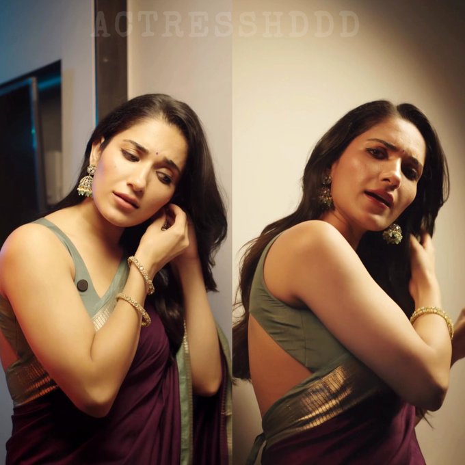 G6NbG1_bEAAixfE?format=jpg&name=small