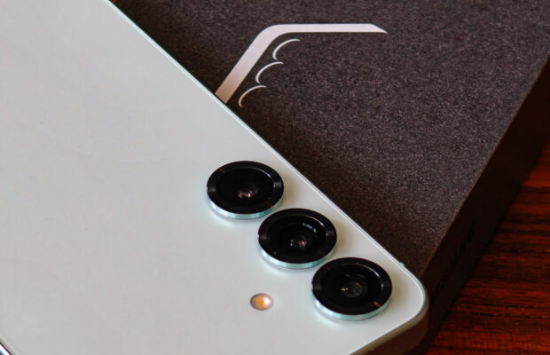 AndroidPlanet's tweet image. Samsung Galaxy S25 tijdens Black Friday 2025 fors in prijs gedaald (en gratis Galaxy Watch 8 of tablet) → androidplanet.nl/deals/samsung-…