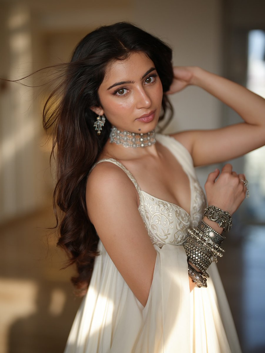 actresswoods's tweet image. Sara Arjun 💛✨️

#Sara #SaraArjun