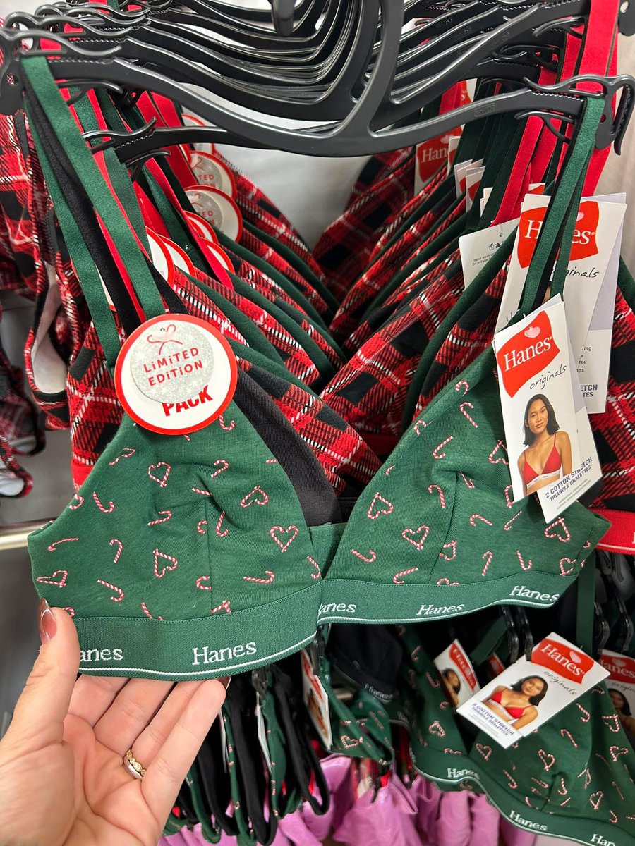 STAWPPP!!! 😍😭 Holiday Hanes Bralettes!!!