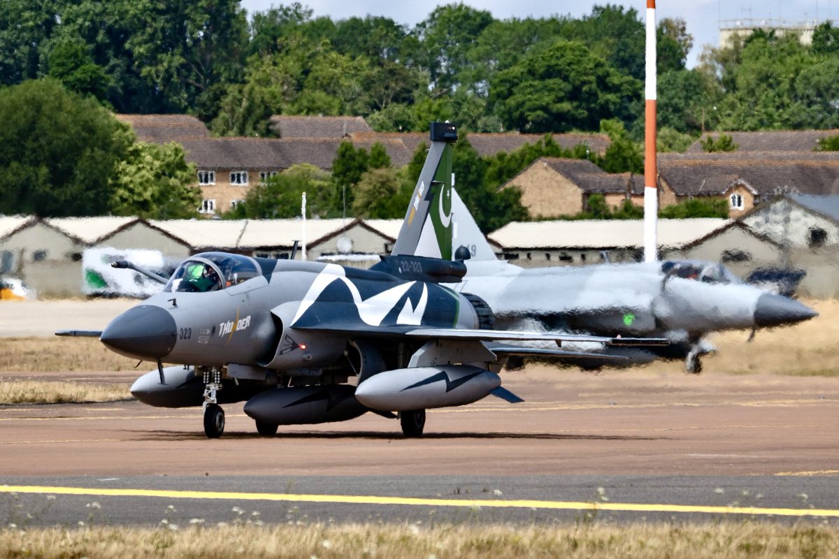 OSPSF's tweet image. BREAKING: PAKISTAN ANNOUNCES NEW FOREIGN MILITARY SALE OF PAC JF-17 THUNDER BLOCK III FIGHTER JET

The Inter Services Public Relations (ISPR) announced today the signing of a Memorandum of Understanding (MoU) with an unnamed “friendly” foreign nation, for the “procurement of the…