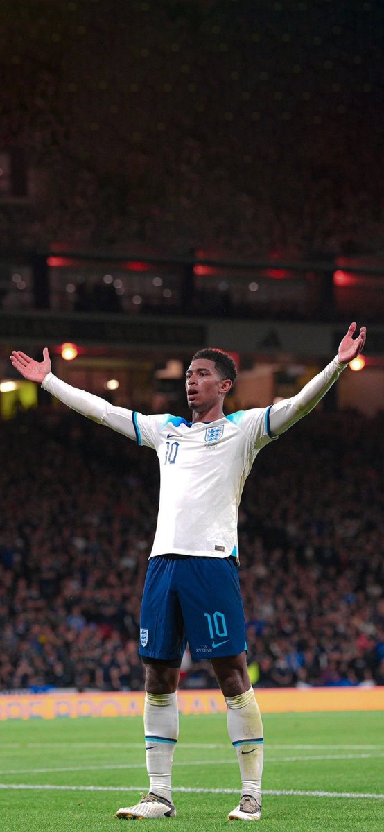 They hate him cuz he’s too good