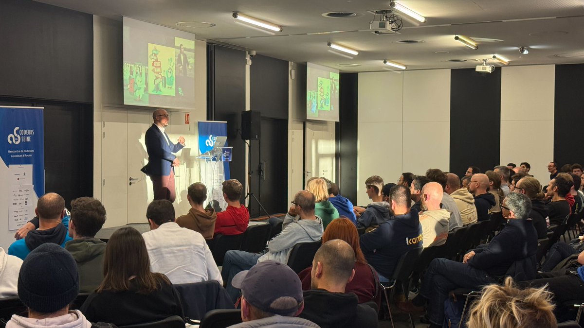 codeursenseine's tweet image. 🤖 Les assistants IA de code open source : Rafik Ferroukh explique comment passer du premier commit au déploiement sans verrouiller ton stack. #Codeurs2025